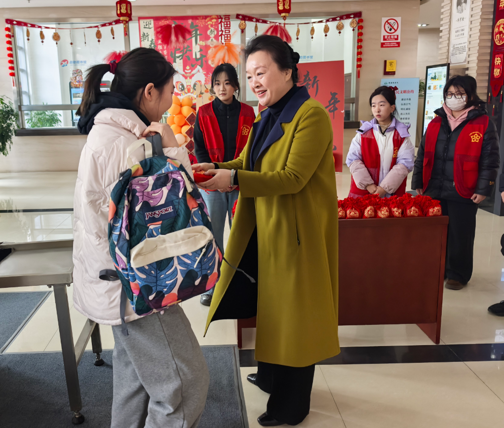 ����ӭ�´� ���������ǡ���������ͼ��ݿ�չ 2026�괺��ϵ���Ļ��